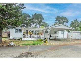 4800 Se INLET Ave 37, Lincoln City, OR 97367
