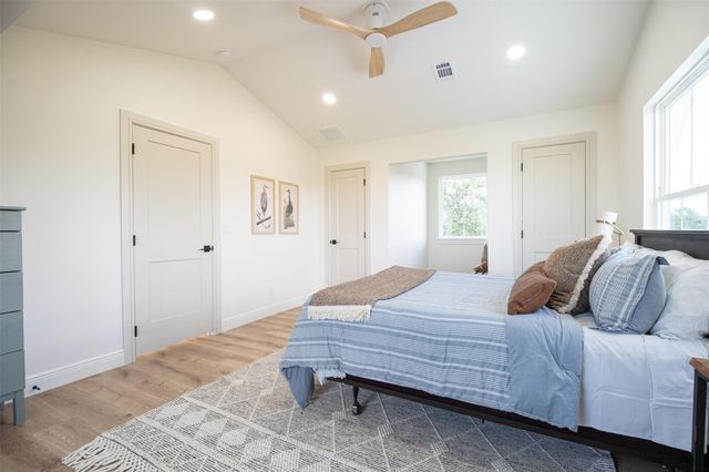202 Stadium View DR, Marble Falls, TX 78654
