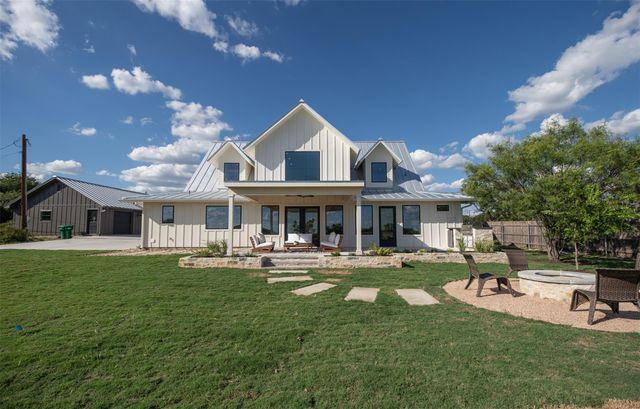 202 Stadium View DR, Marble Falls, TX 78654