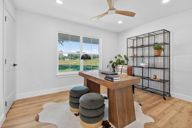 202 Stadium View DR, Marble Falls, TX 78654