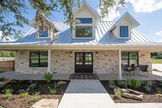 202 Stadium View DR, Marble Falls, TX 78654