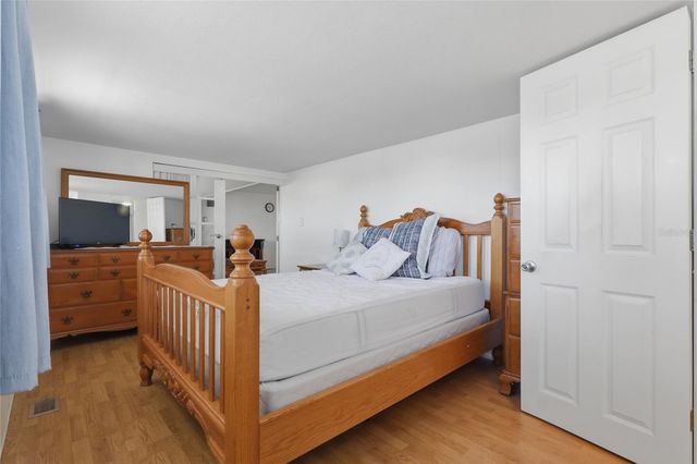 5246 AMANDA STREET, Zephyrhills, FL 33542