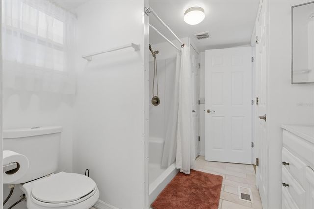 5246 AMANDA STREET, Zephyrhills, FL 33542