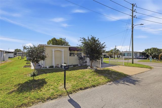 5246 AMANDA STREET, Zephyrhills, FL 33542