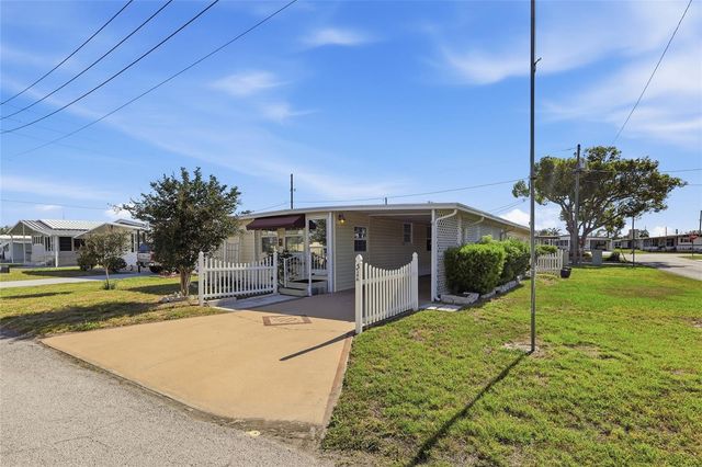 5246 AMANDA STREET, Zephyrhills, FL 33542