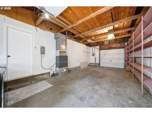 2126 Se 162ND Ave, Portland, OR 97233