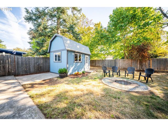 2126 Se 162ND Ave, Portland, OR 97233