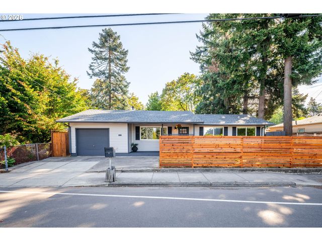 2126 Se 162ND Ave, Portland, OR 97233