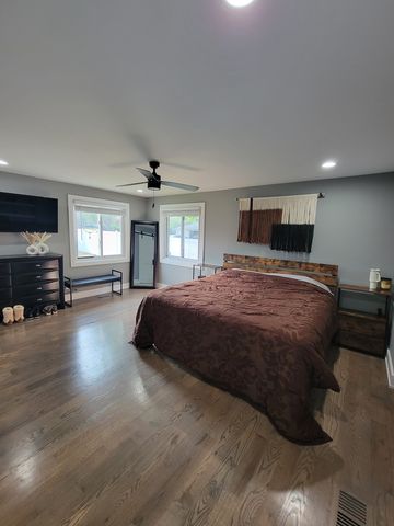 444 N Irving Avenue, Hillside, IL 60162