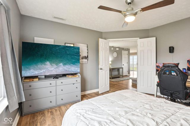 5858 Pennekamp Drive, Plainfield, IN 46168