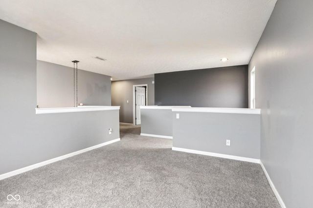 5858 Pennekamp Drive, Plainfield, IN 46168