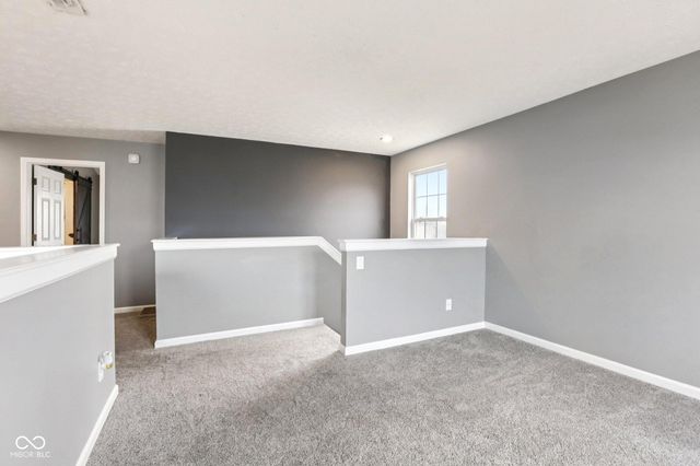 5858 Pennekamp Drive, Plainfield, IN 46168