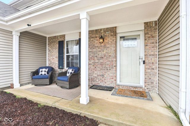 5858 Pennekamp Drive, Plainfield, IN 46168