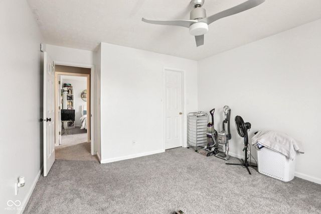 5858 Pennekamp Drive, Plainfield, IN 46168