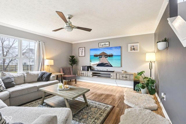 5858 Pennekamp Drive, Plainfield, IN 46168