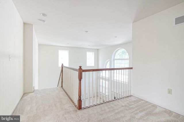 160 QUIET RD, Sicklerville, NJ 08081