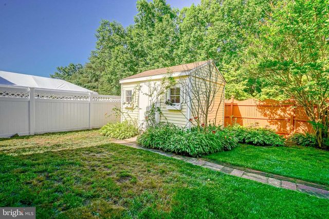 160 QUIET RD, Sicklerville, NJ 08081