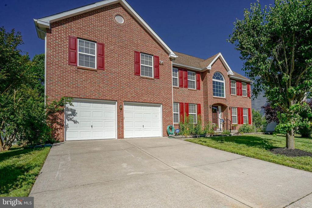 160 QUIET RD, Sicklerville, NJ 08081
