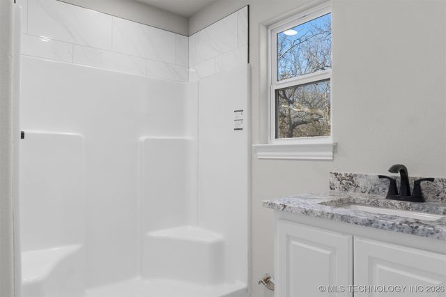 1409 Woodland Circle, Kingston, OK 73439