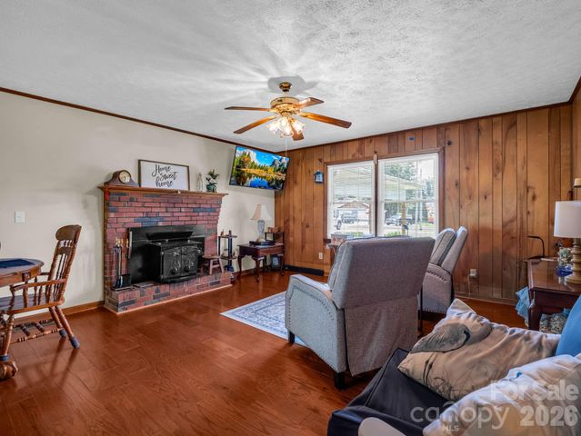 1244 Old Hwy 10 Highway E, Marion, NC 28752
