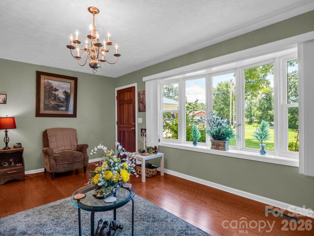 1244 Old Hwy 10 Highway E, Marion, NC 28752