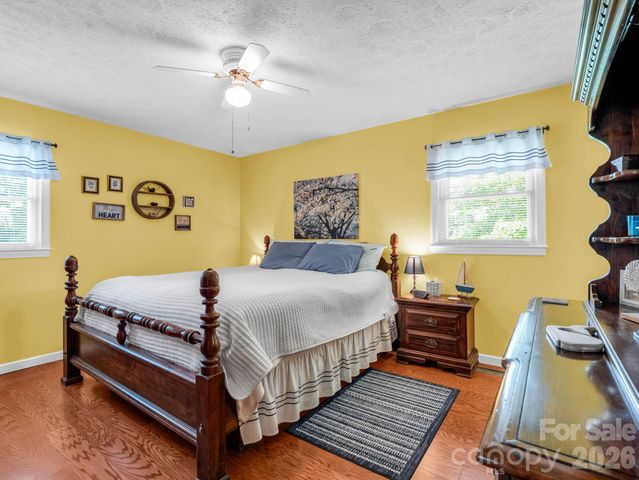 1244 Old Hwy 10 Highway E, Marion, NC 28752
