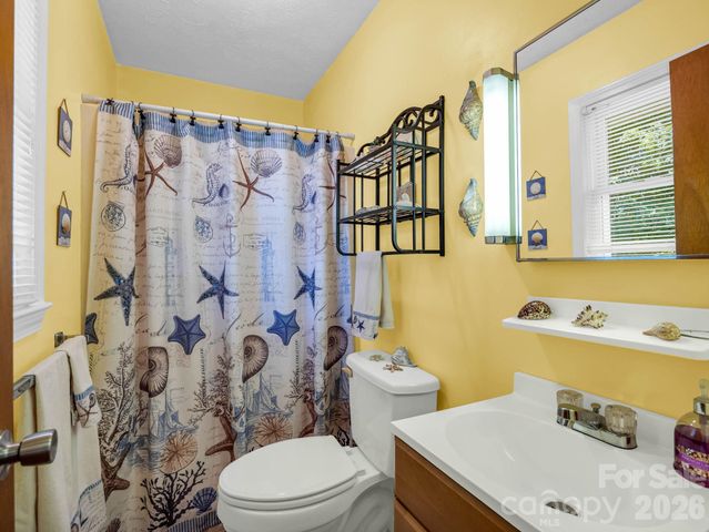 1244 Old Hwy 10 Highway E, Marion, NC 28752