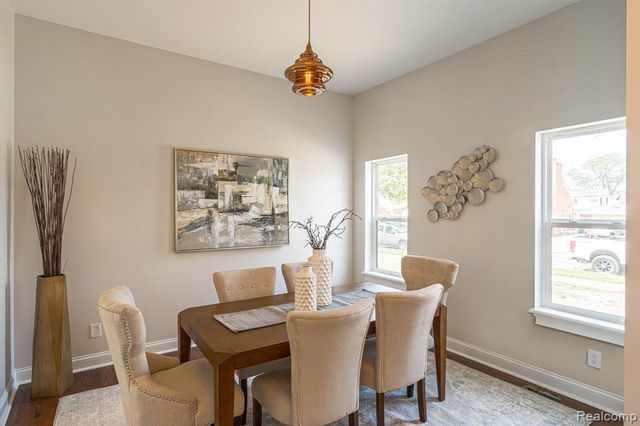 1876 Mckinley Street, Wyandotte, MI 48192