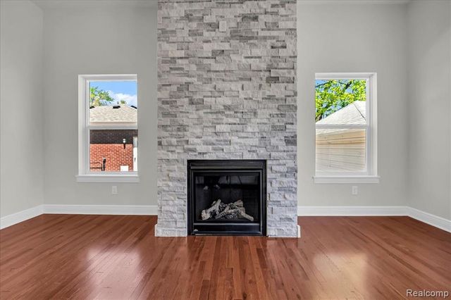 1876 Mckinley Street, Wyandotte, MI 48192