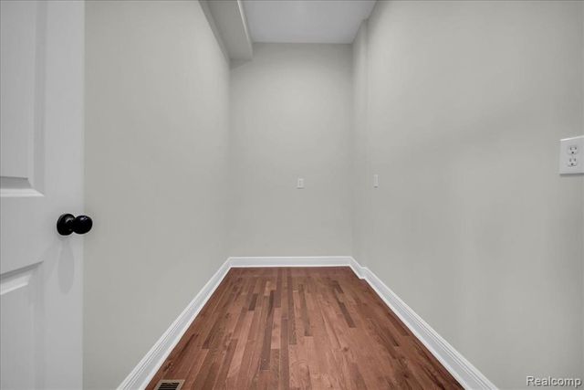 1876 Mckinley Street, Wyandotte, MI 48192