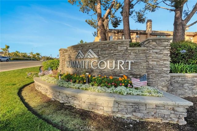 922 S Country Glen Way, Anaheim Hills, CA 92808