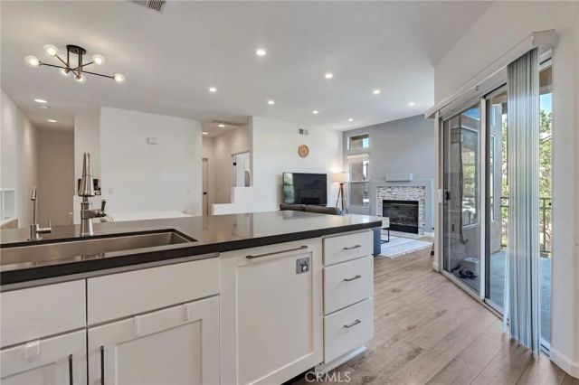 922 S Country Glen Way, Anaheim Hills, CA 92808