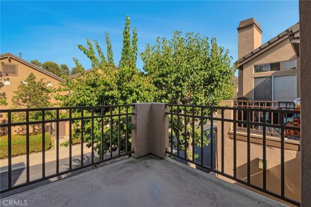 922 S Country Glen Way, Anaheim Hills, CA 92808