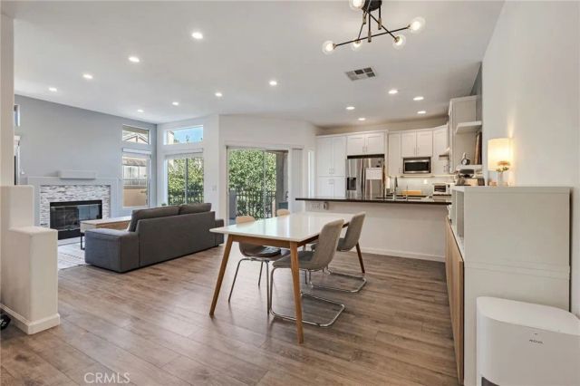 922 S Country Glen Way, Anaheim Hills, CA 92808