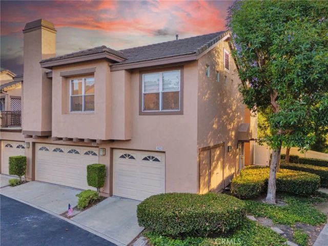 922 S Country Glen Way, Anaheim Hills, CA 92808