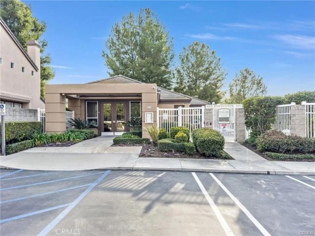 922 S Country Glen Way, Anaheim Hills, CA 92808