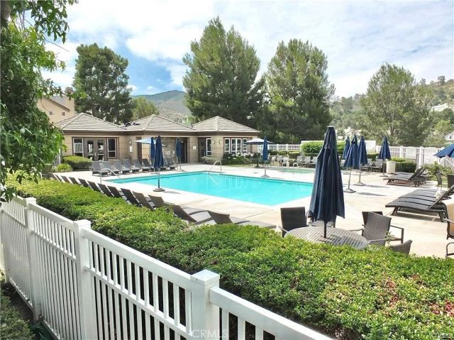 922 S Country Glen Way, Anaheim Hills, CA 92808