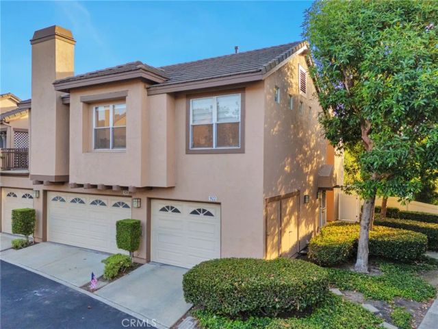 922 S Country Glen Way, Anaheim Hills, CA 92808