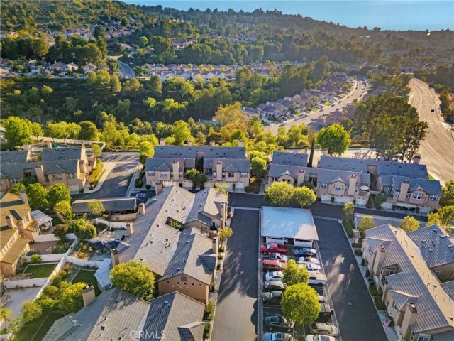 922 S Country Glen Way, Anaheim Hills, CA 92808