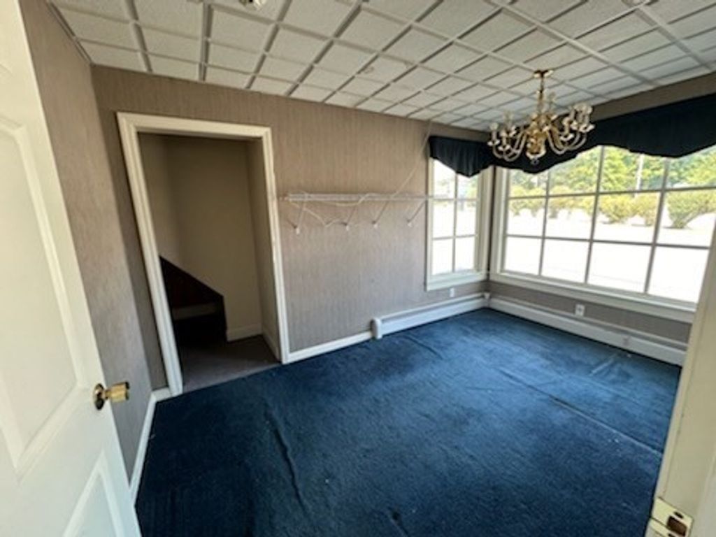 2020 Lakeview, Dracut, MA 01826