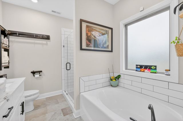 2731 W County Farm Rd, Springfield, TN 37172