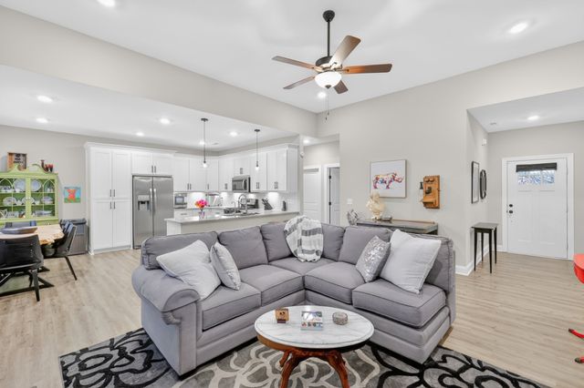 2731 W County Farm Rd, Springfield, TN 37172