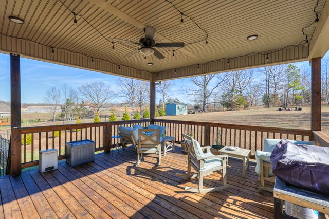 2731 W County Farm Rd, Springfield, TN 37172