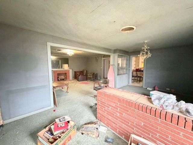 209 N Gordon Drive, Crockett, TX 75835