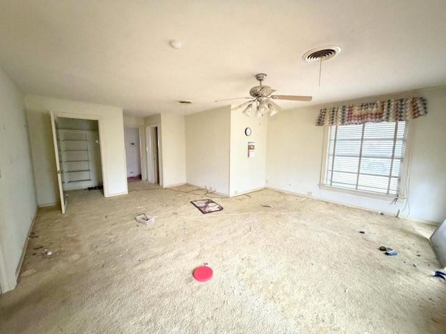 209 N Gordon Drive, Crockett, TX 75835