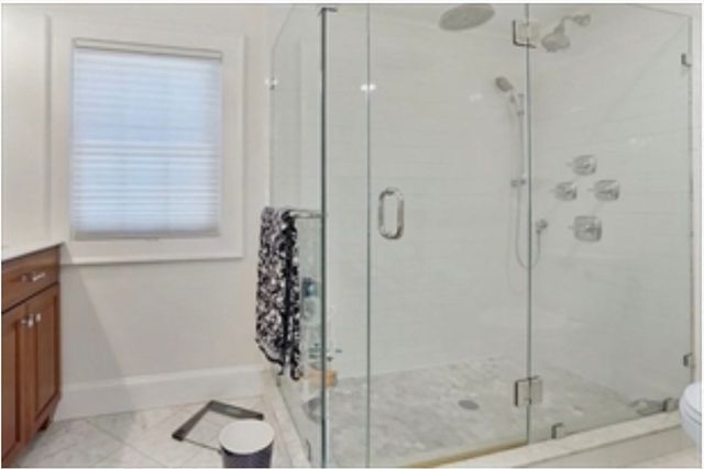 70 Dover St, Longmeadow, MA 01106