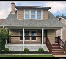 979 E Hollywood, Highland Park, MI 48203