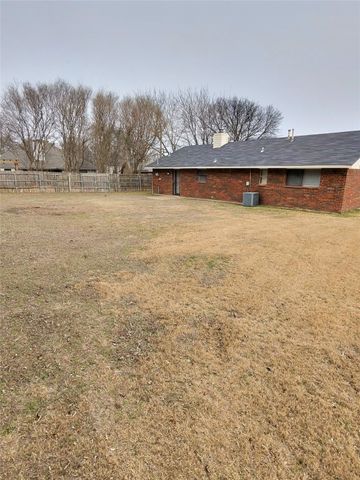 1018 Alexis Court, Glenn Heights, TX 75154