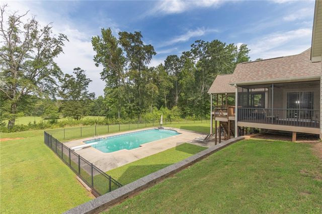 1060 Shackleburg Road, Anderson, SC 29621