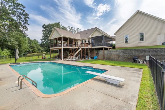 1060 Shackleburg Road, Anderson, SC 29621